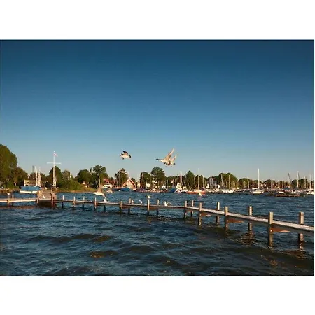 Lueerssen Directly By The Sea 7 *